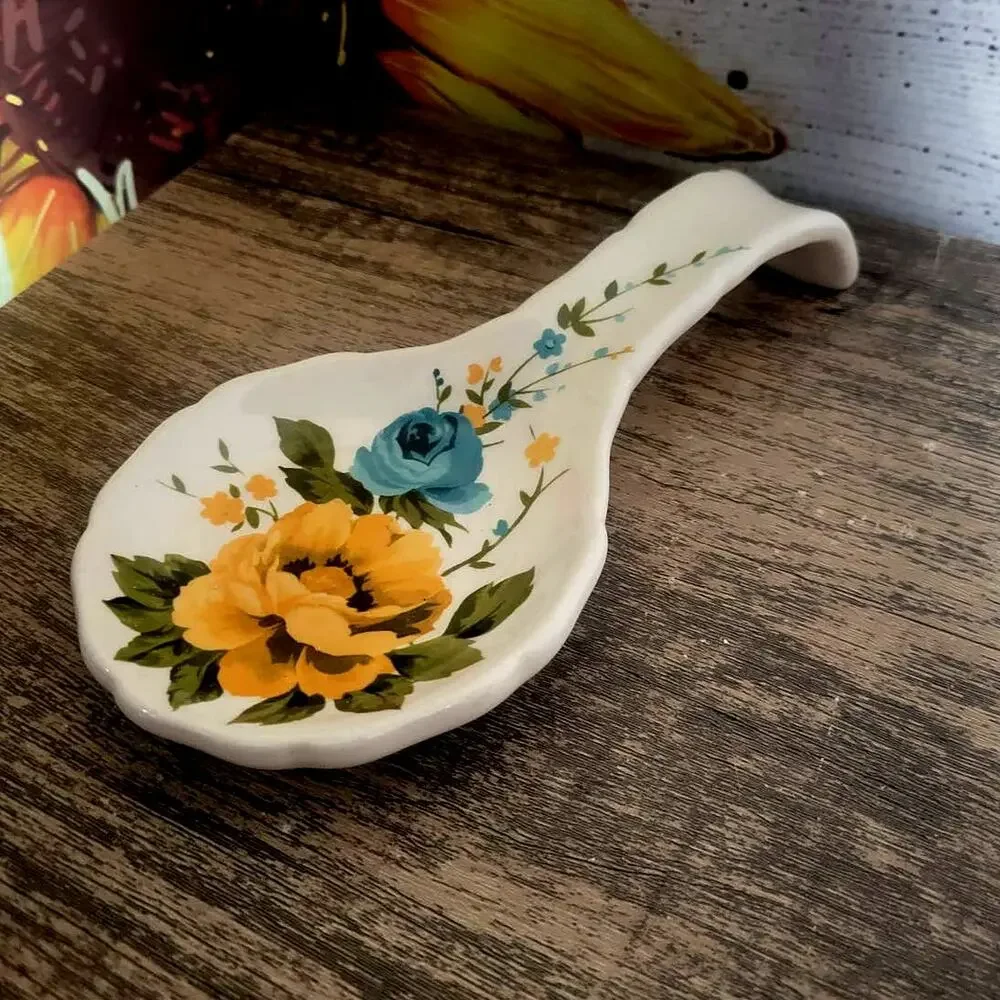 Pioneer Woman Rose Shadow Spoon Rest NWOT